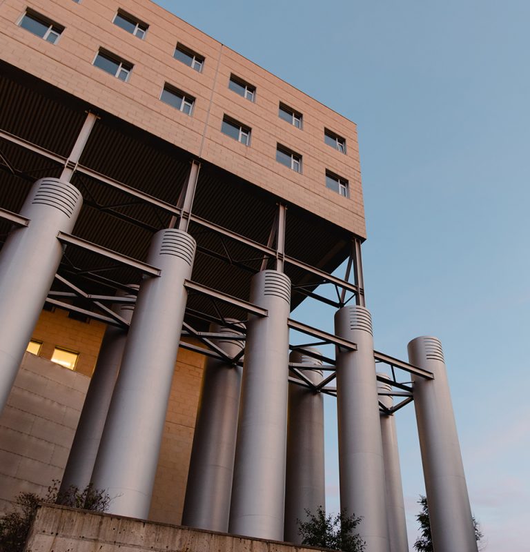 SDG-38269_HECMag_H25_en-direct-du-campus